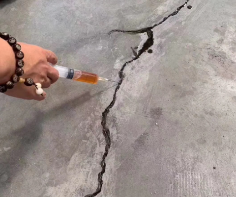 阿拉山口混凝土裂缝修补技术详解​
