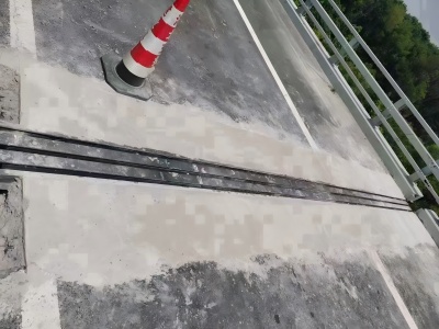 阿拉山口伸缩缝更换后浇筑材料快速结构修补料速砼的产品特点及施工流程​